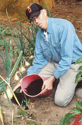 John Fuchs with 'Ailsa Craig' onions.